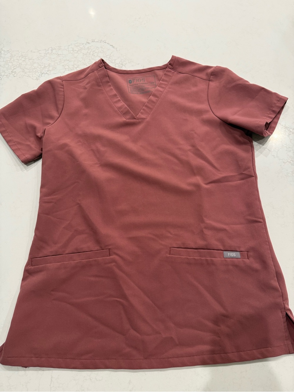Figs Women's V-Neck Top in Dusty Rose